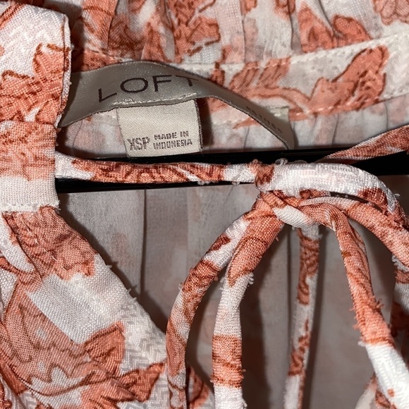 Loft floral blouse coral popover xs‎ petite peasant shirt lined polyester - Picture 3 of 5
